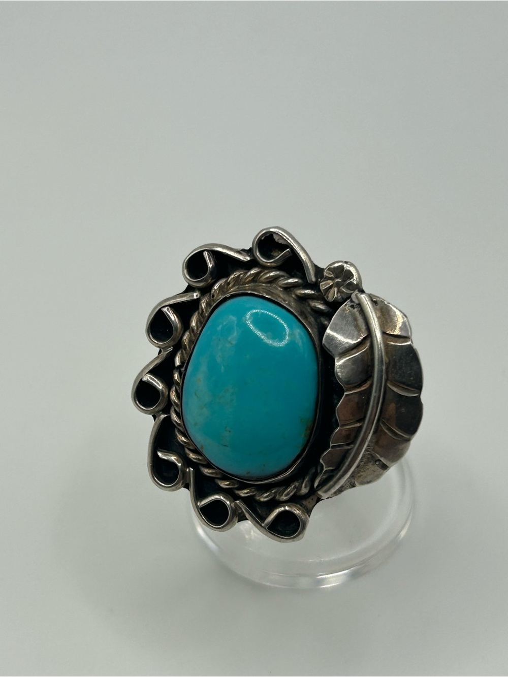 #120309-092626 Vintage southwestern style sterling silver turquoise ring